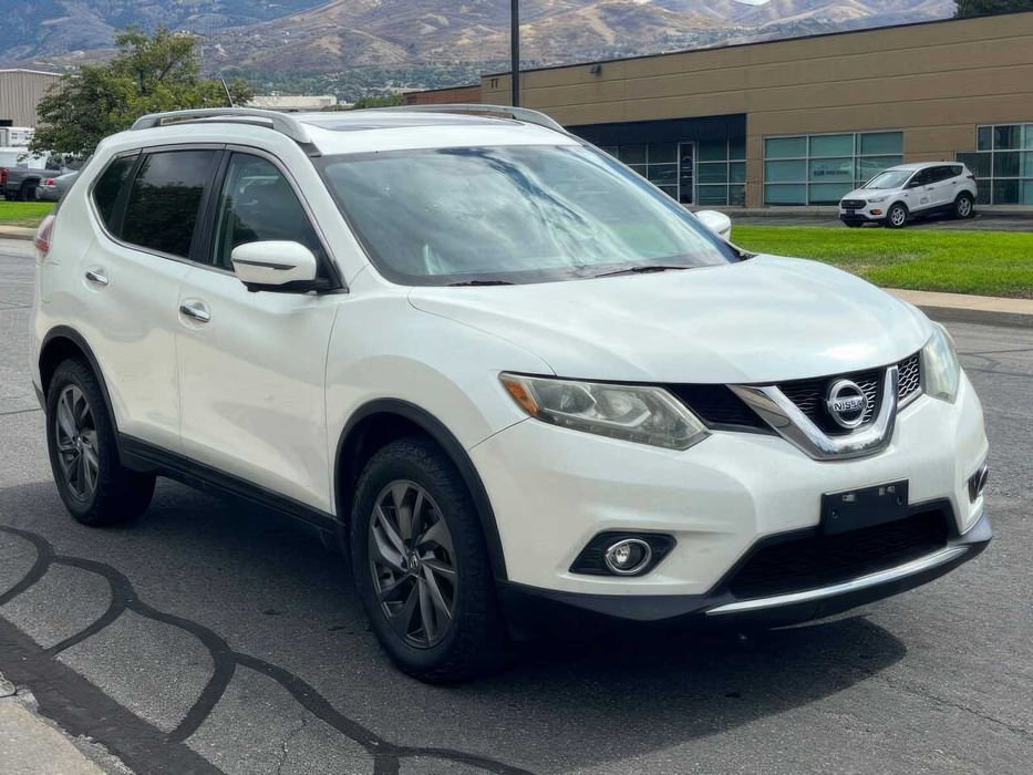 Nissan Rogue SL      2016
