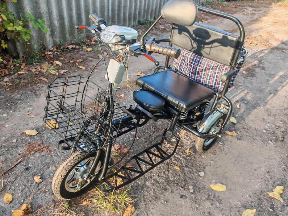 Електроскутер, трицикл. Скутер трехколесный.