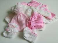 Ubranka niemowlęce z włóczki Ręcznie robione (dla lalki, maskotki)