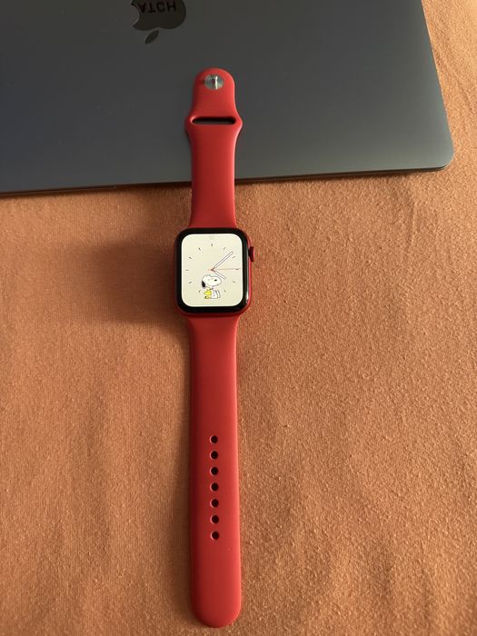 Розумний годинник Apple watch 6 44mm red