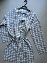 Sweterek damski kardigan wiązany w pasie szary wiosenny w kratę gruby