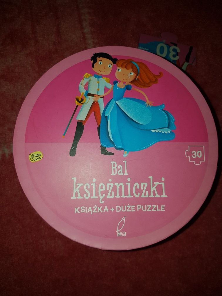 Puzzle + książeczka+ plakat