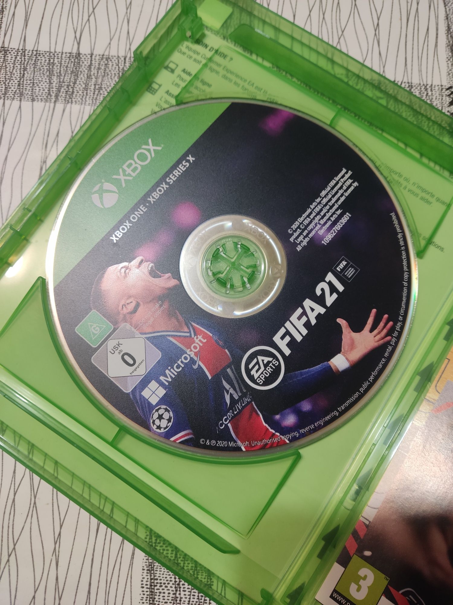 Sprzedam FIFA 21 x box one/series x