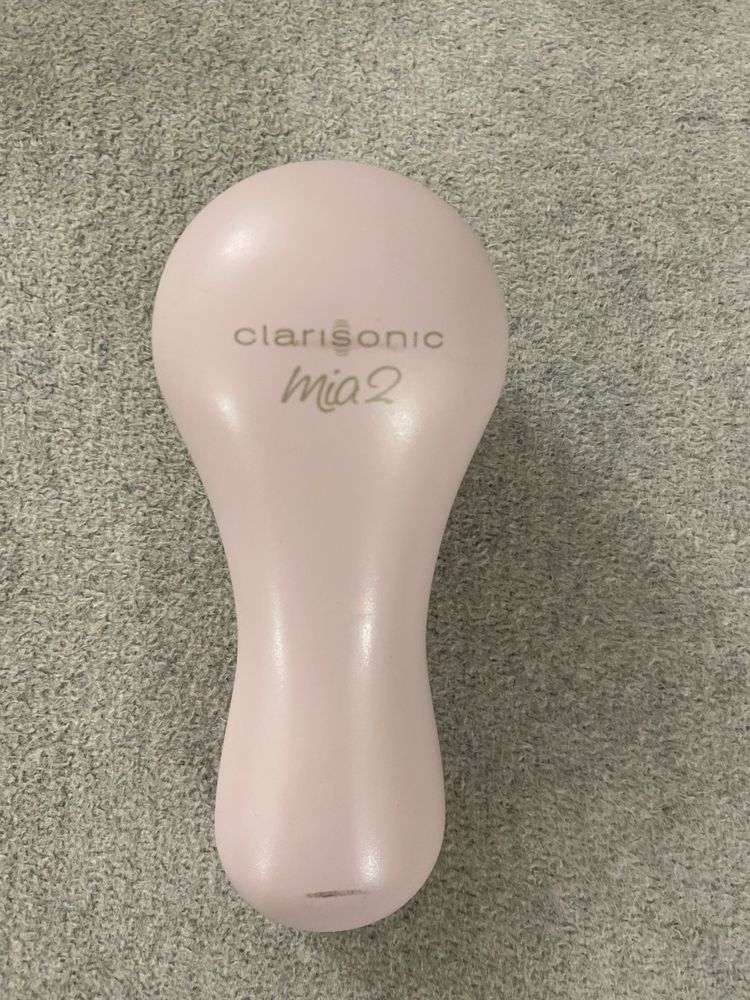 Clarisonic Mia2 + Delicate brush head