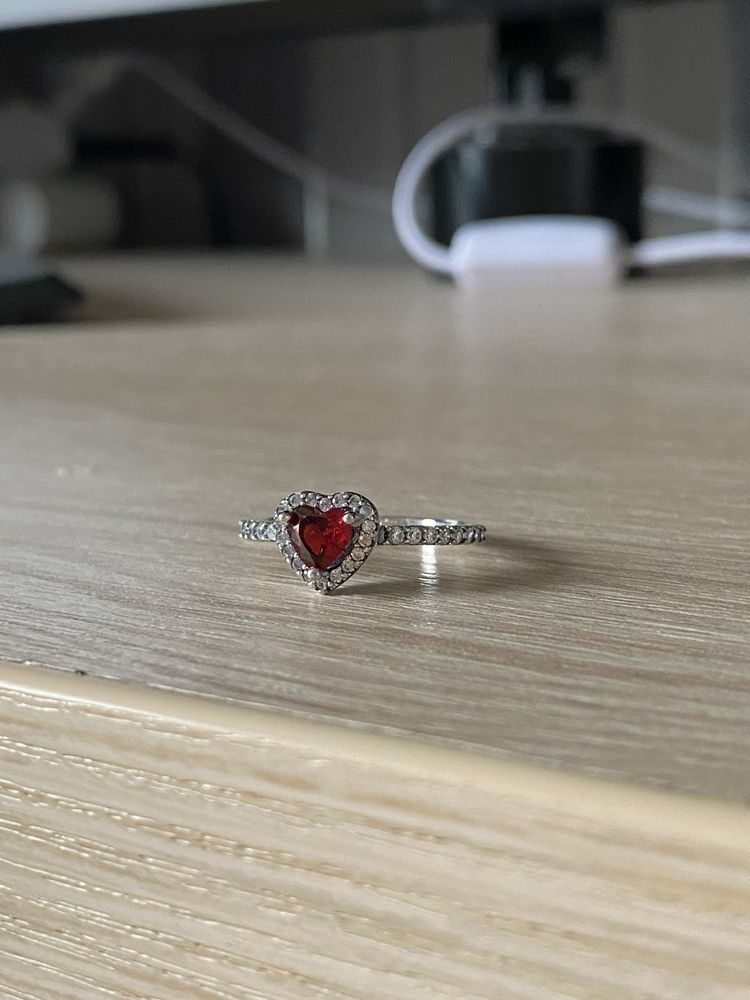 кольцо пандора красное сердце 16,5 размер