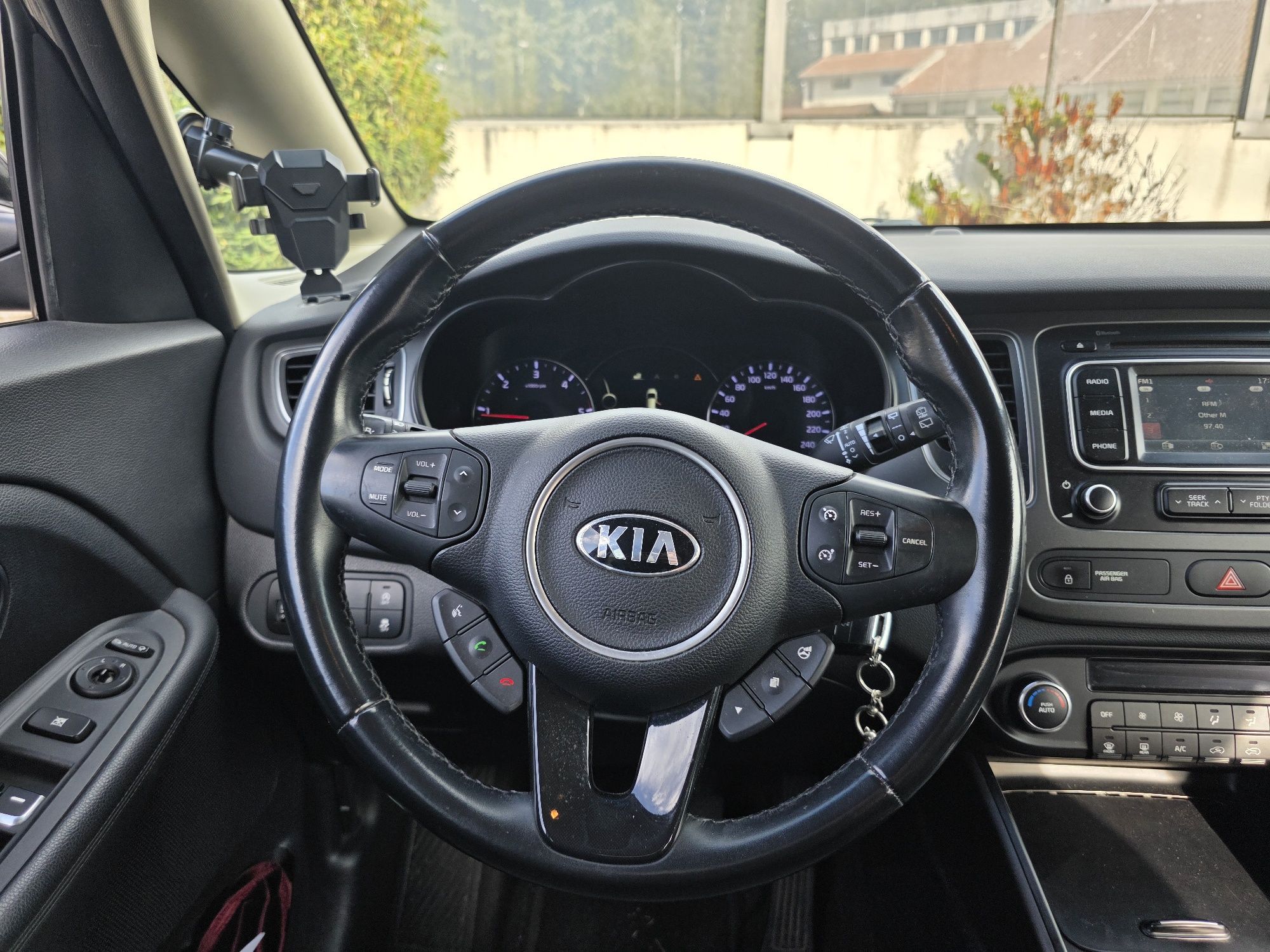 Melhor Negócio Nacional OPORTUNIDADE - Kia Carens 7 Lugares