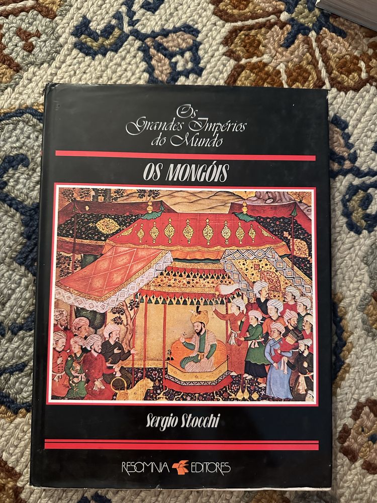Livro “Os Mongóis”