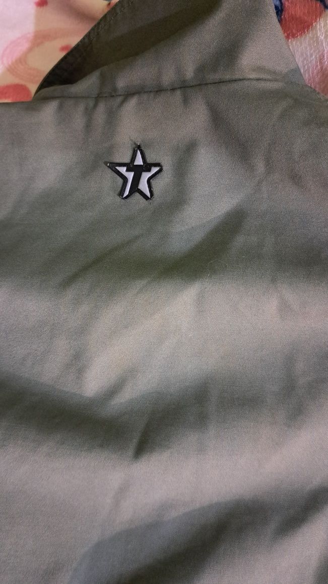 Kurtka męska M khaki z kieszeniami na podszewce stan bdb