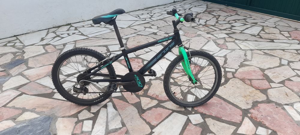 Vendo bicicleta criança