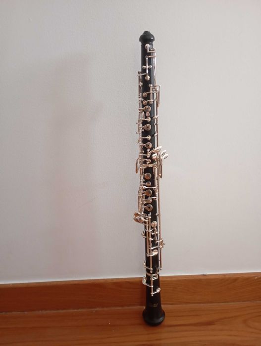 Oboé da marca Logan em 2ª mão com mochila