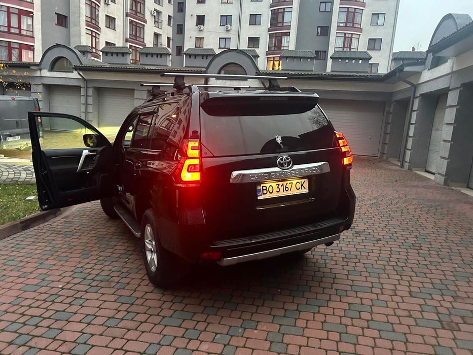 Тойота ленкрузер