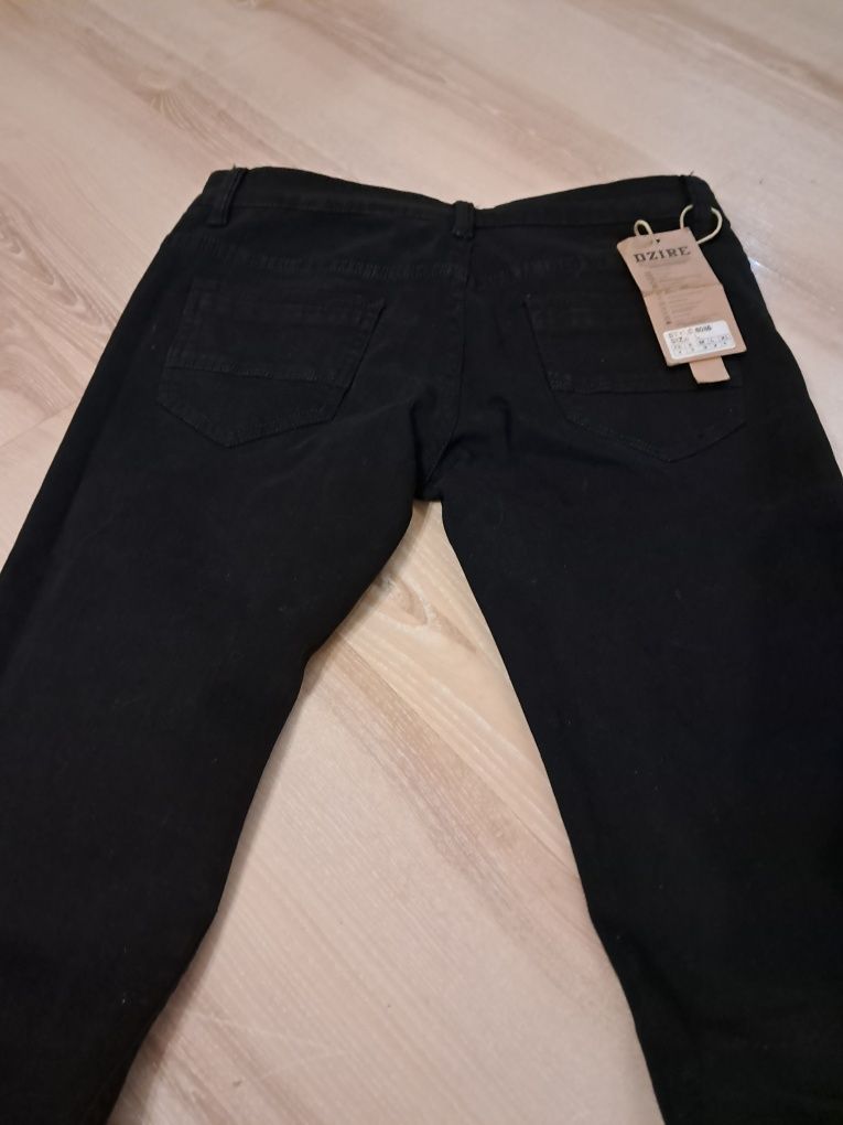 Spodnie czarne jeansowe nowe