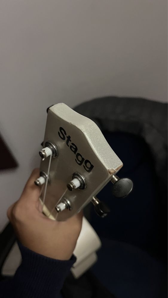 Ukulele Branco, Soprano