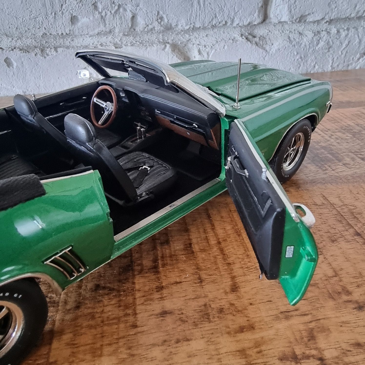 Chevrolet Camaro 69 Highway 61 1:18