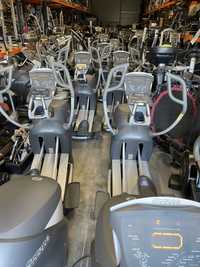 Octane Pro 3700C, cybex, technogym , precor , life fitness