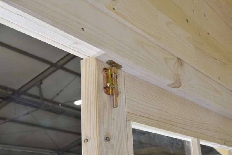 Drewniany domek ogrodowy 3,9x3 m 34mm SZYBY DOM561