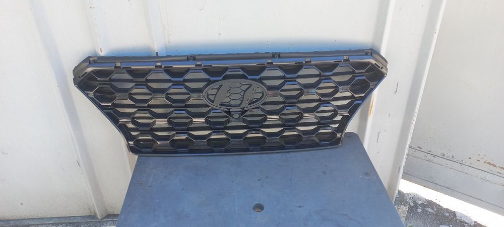 Решетка радиатора Hyundai Santa Fe 19-21 Front Grill