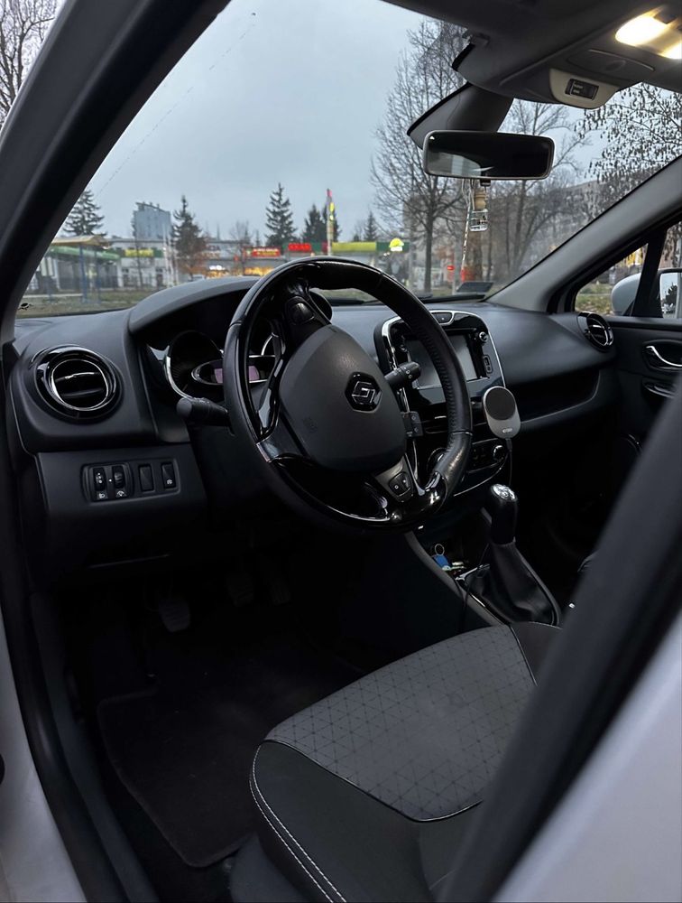 Renault Clio IV 1.5 dci 2012 rok