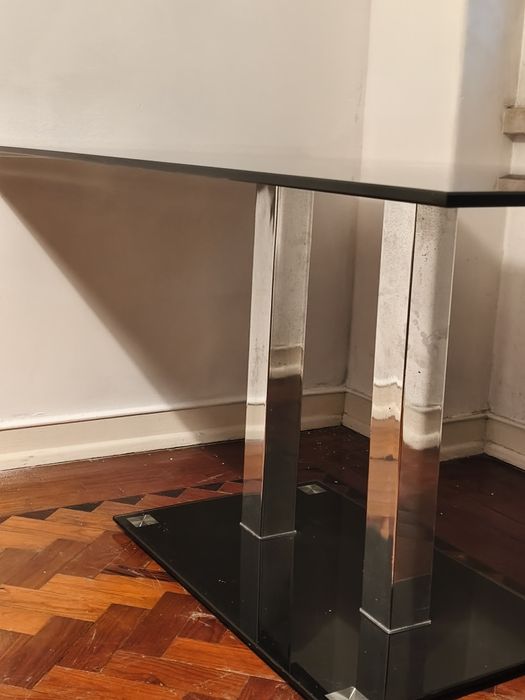 Mesa 1,60 x 90 cm em vidro fumado