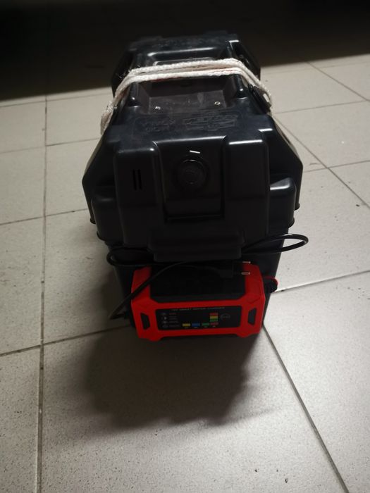 Powerbox (bateria auxiliar)
