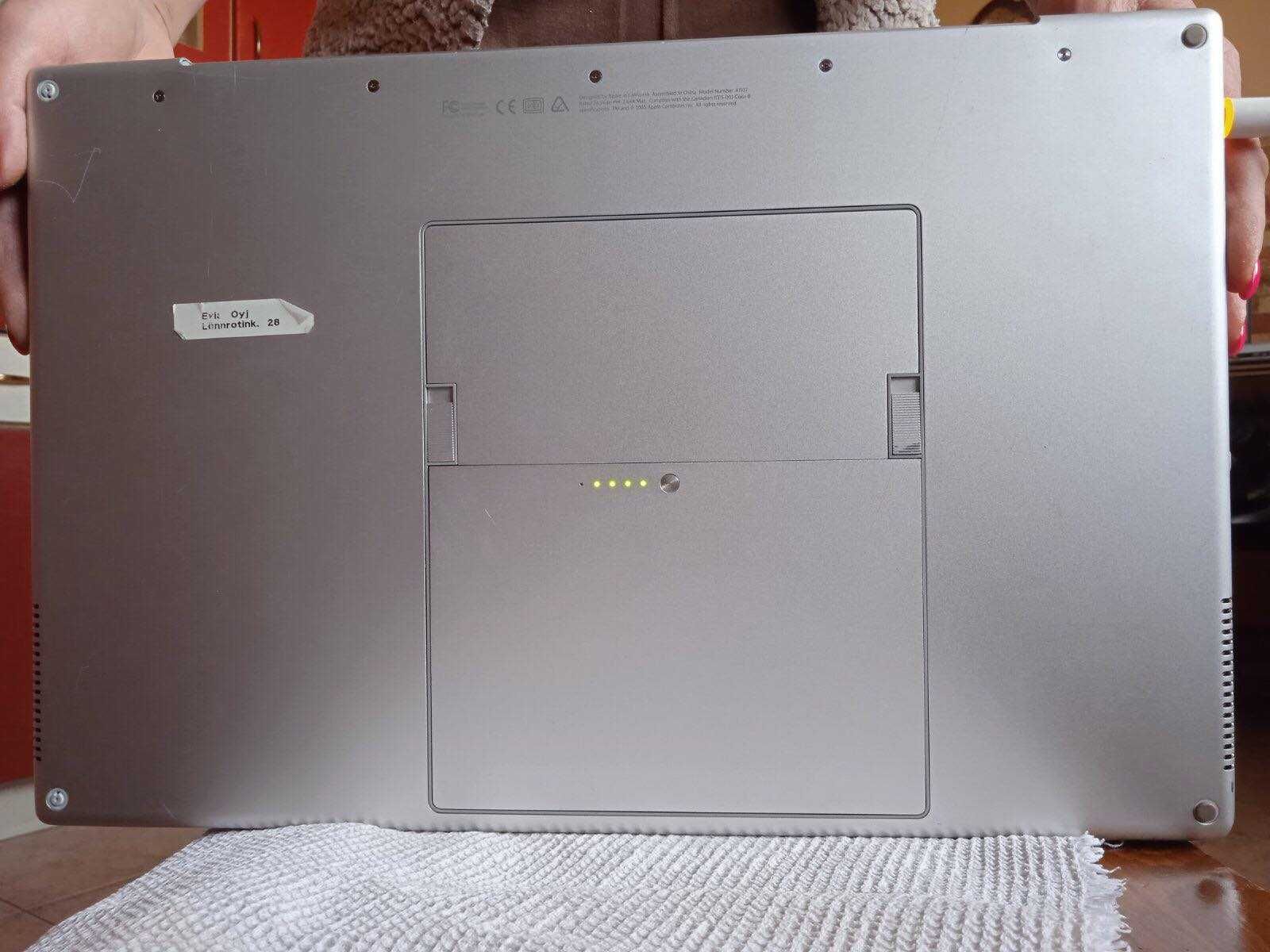 Apple PowerBook G4 Model Number:А1107 17-inch