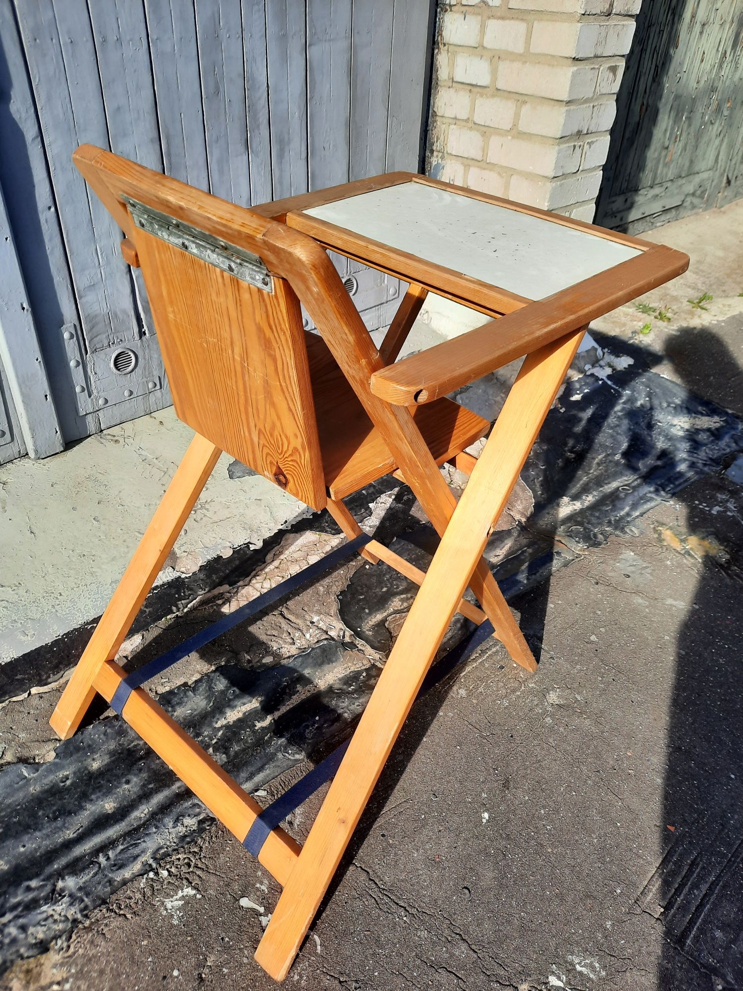 Unikatowe krzesełko do karmienia drewniane Vintage do renowacji