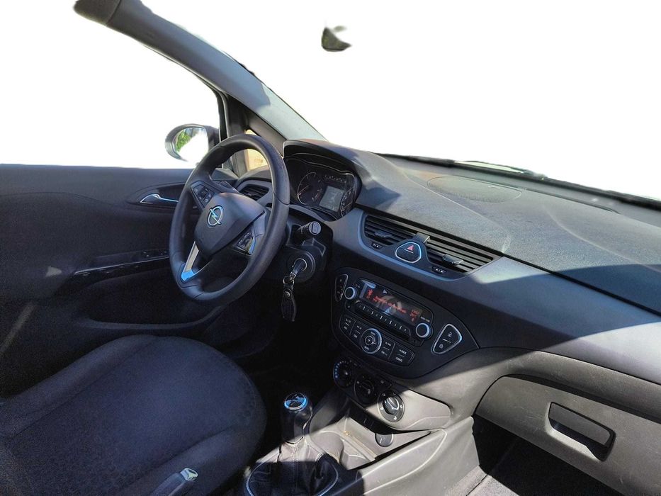Opel Corsa 2015 - muito económico