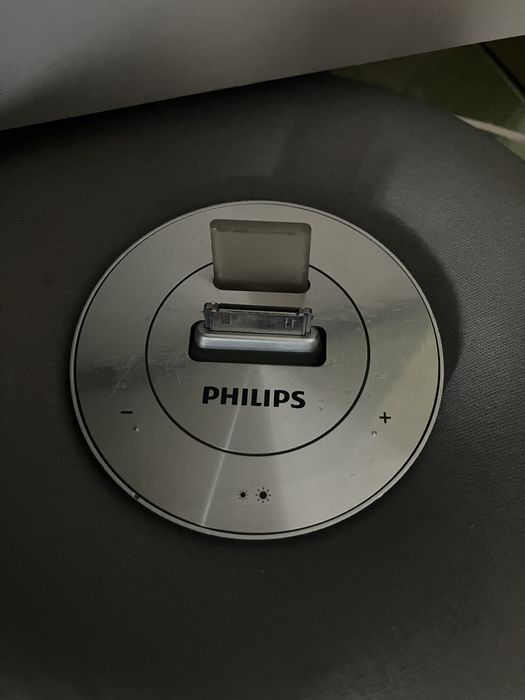 Philips Fidelio DS1100 \ акустика-нічник-док станція iPod/iPad/iPhone