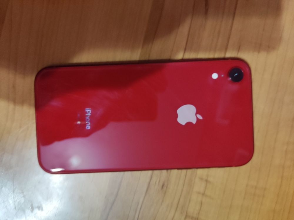 Apple iPhone XR 64gb (product red)