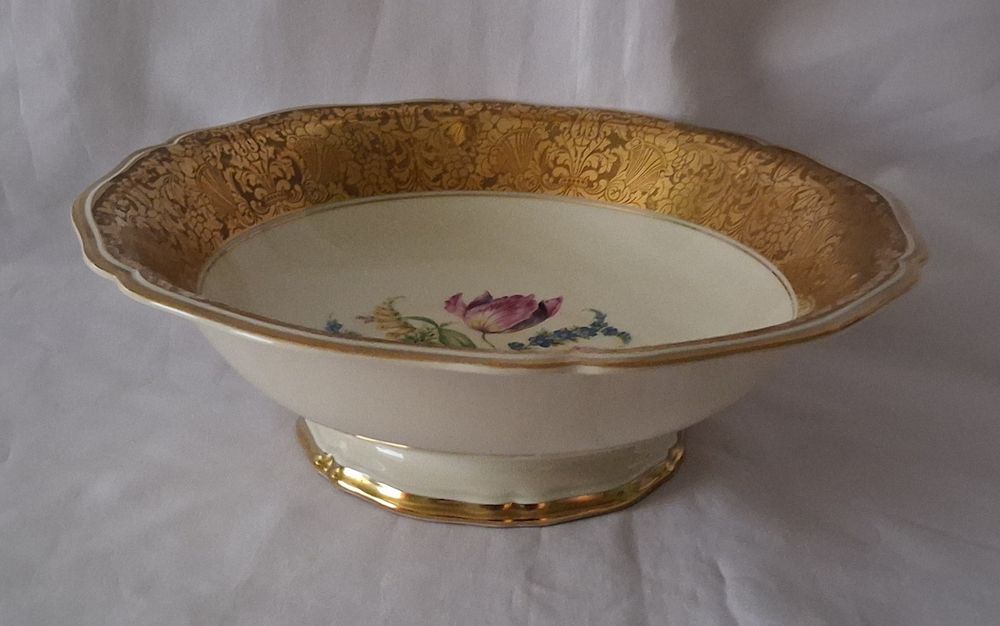 Rosenthal Chippendale_Porcelanowa misa na stopie