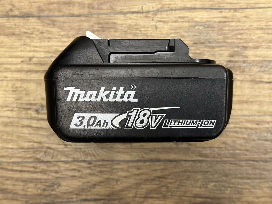 Bateria akumulator Makita 18V 3AH - 2021