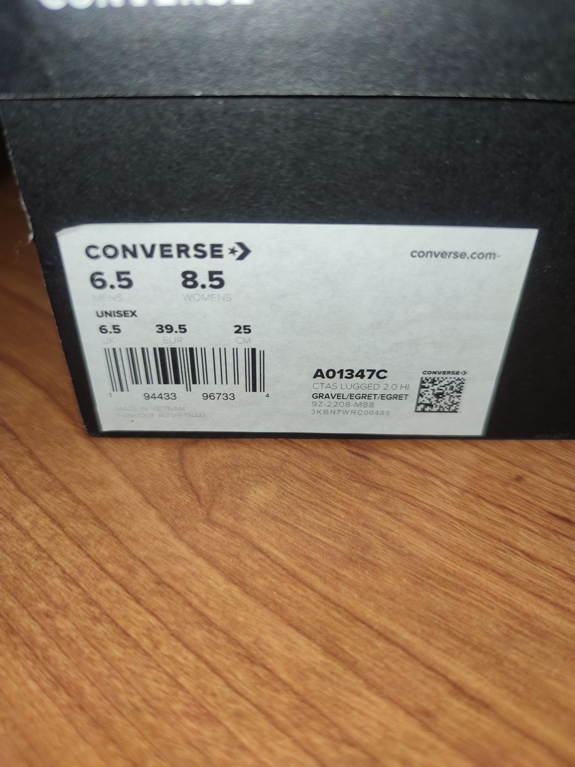 Нові кросівки Converse размер 8,5 оригінал