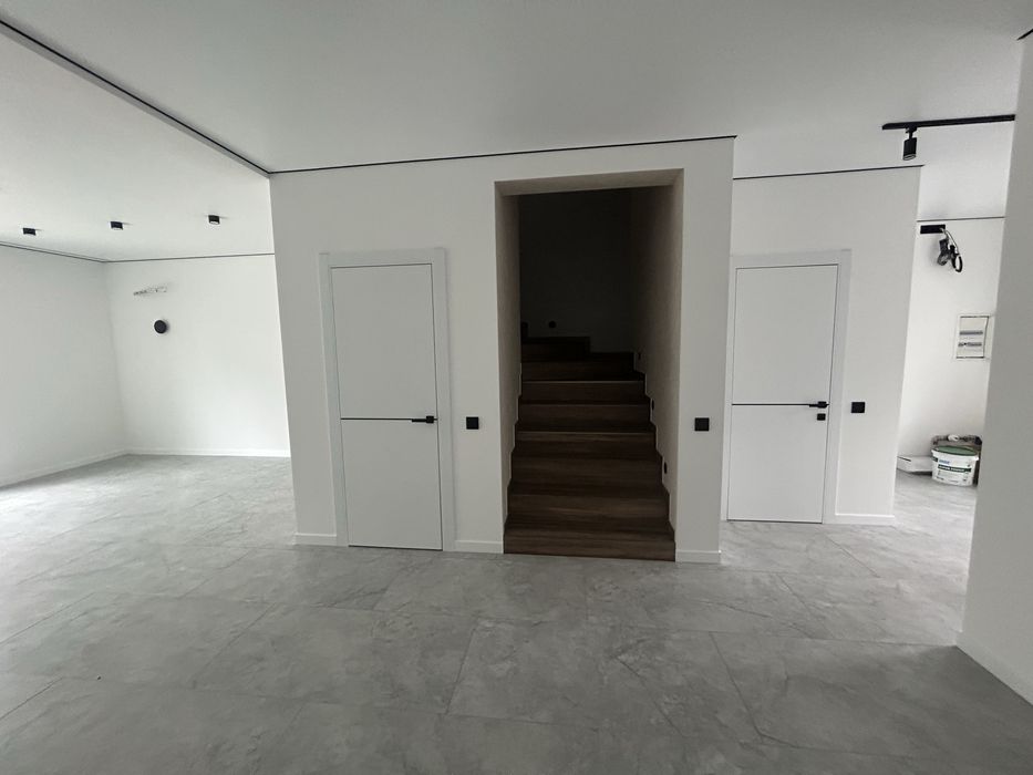 Продаж ТаунХауса з Сучасним РЕМОНТОм