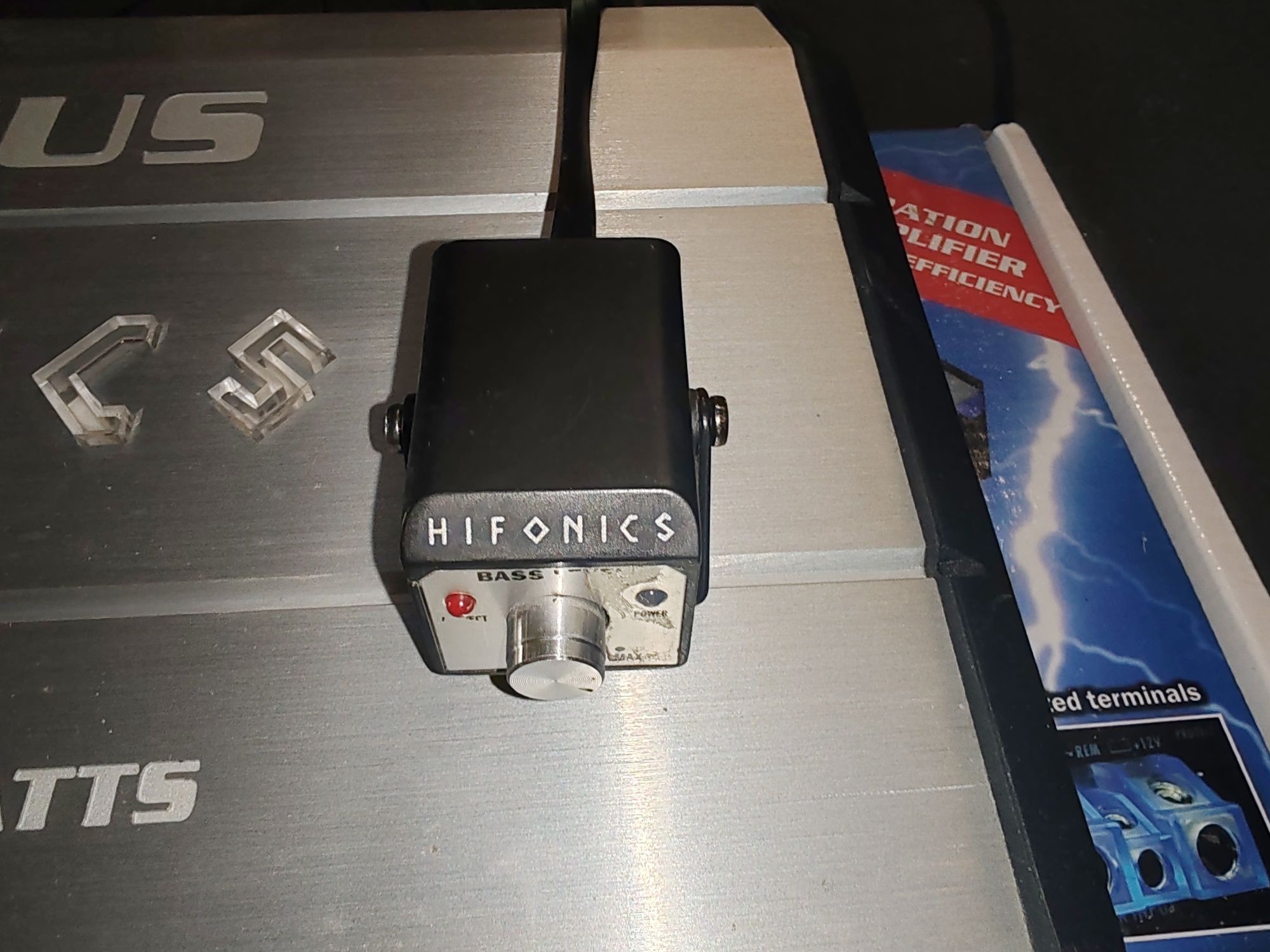Wzmacniacz hifonics brutus 1000w RMS