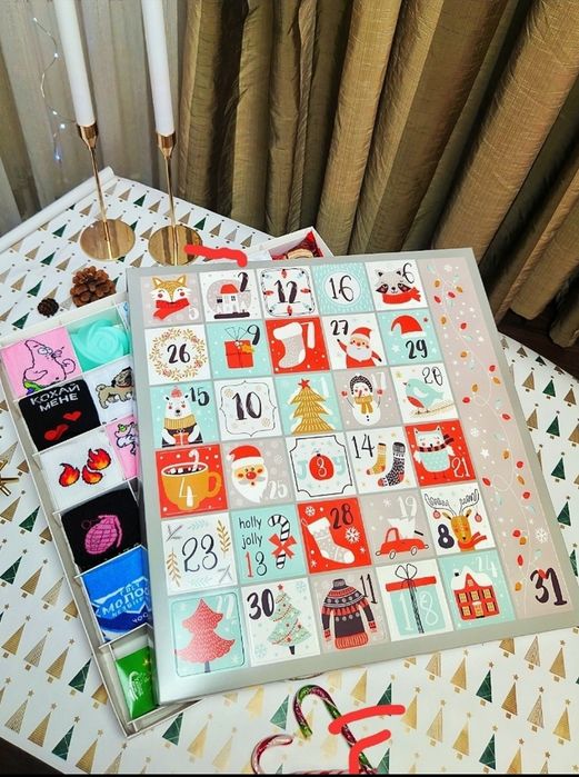 Адвент-календар з шкарпетками на 31 день / Новорічні шкарпетки