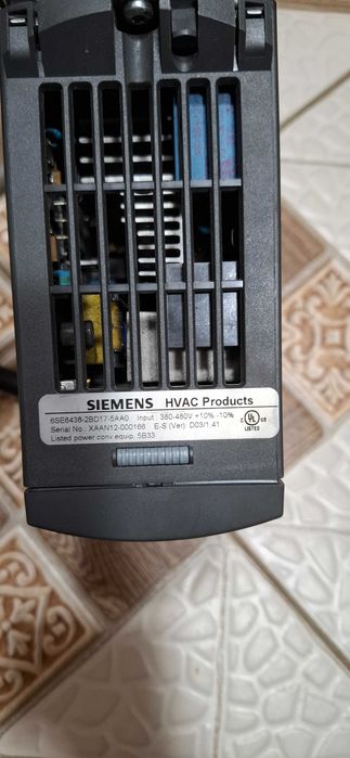 Інвертор б/в Siemens 6SE6436-2BD17-5AA0, вкл. панель та фільтр