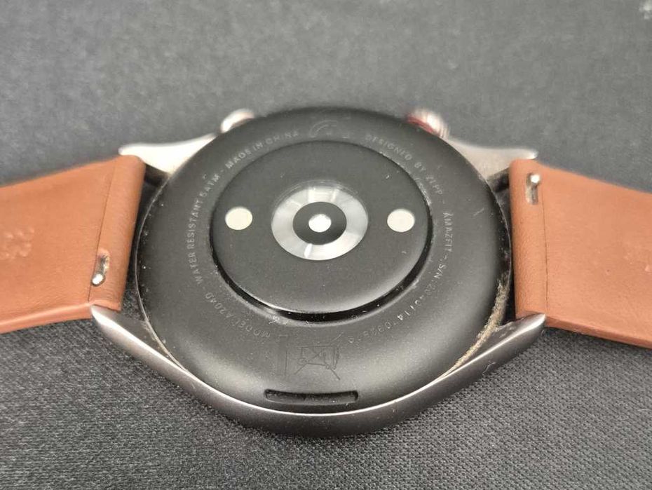 Amazfit GTR 3 Pro – komplet z pudełkiem i ładowarką, stan bardzo dobry