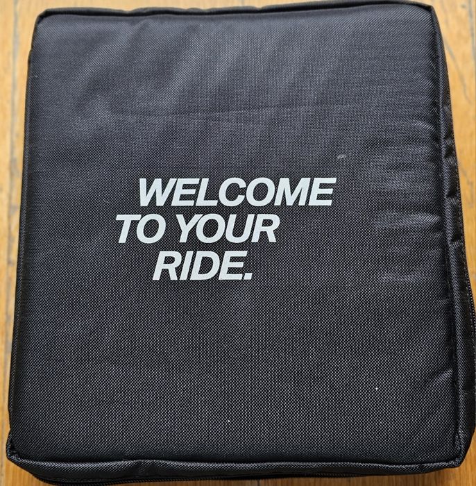 BMW F900XR Branca + pack de equipamento