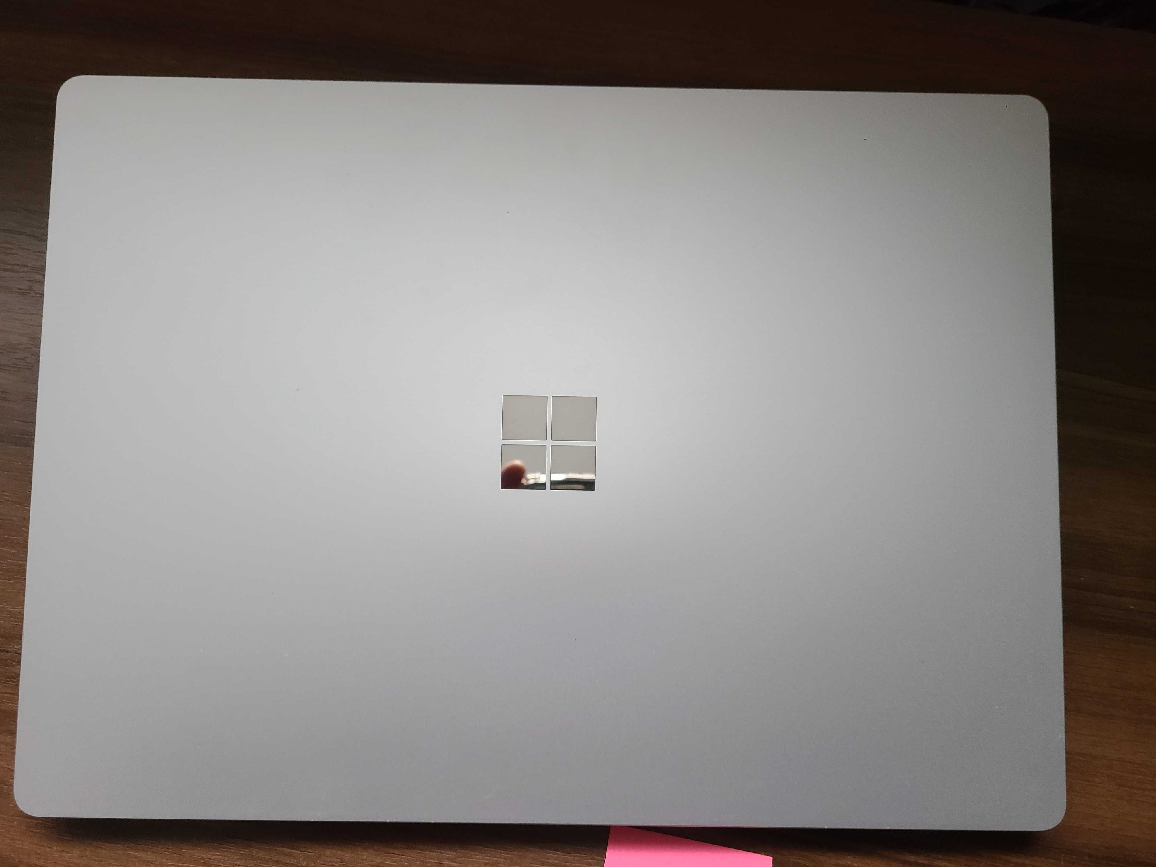 Microsoft Surface Laptop 2 13.5'' 8\256 GB i5 + українська клавіатура