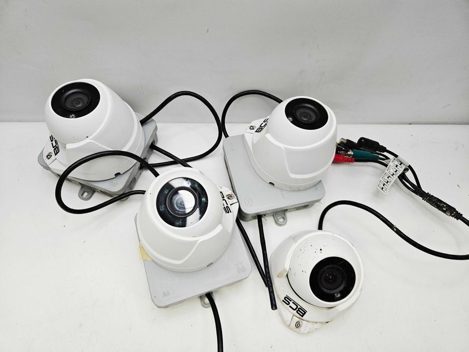 Zestaw monitoringu BCS  DYSK 1 TB  XVR 4CH + 4 kamery kopułowe