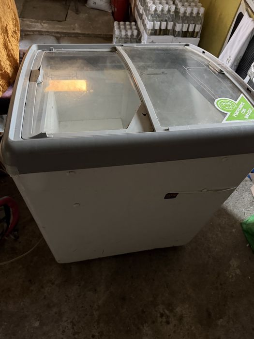 Zamrazarka skrzyniowa z szybami przesownymi w pelni sprawna okazja