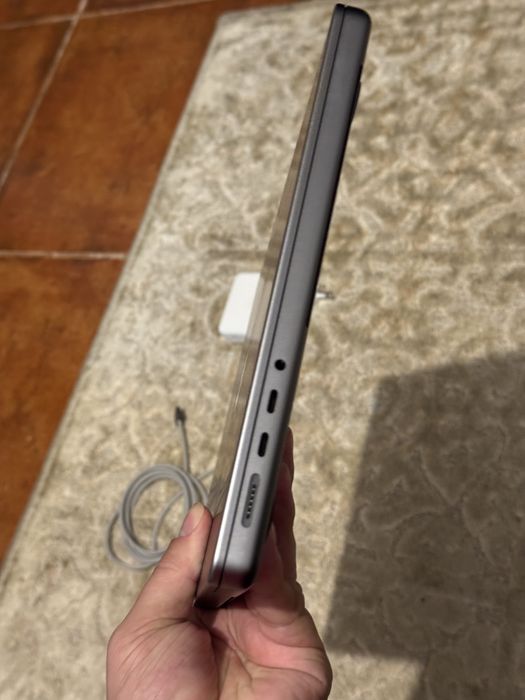 Macbook Pro 14” M2 Pro + 16gb ram + 512gb SSD