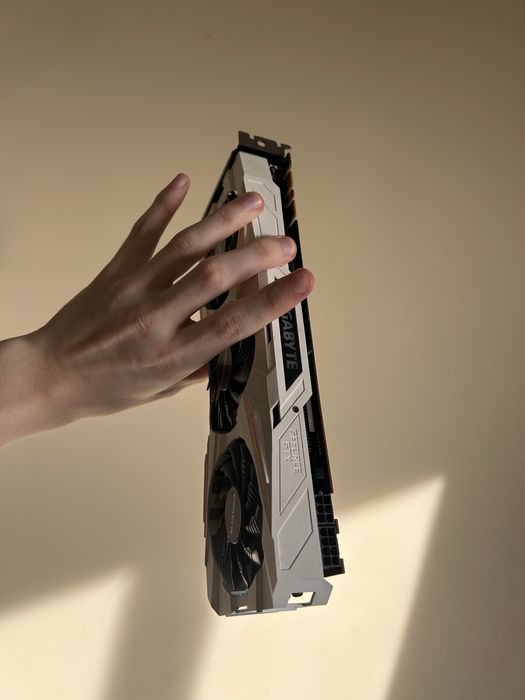 GTX 1080 TI 11Gb Gddr5X Gigabyte Gaming Oc Відеокарта не робоча