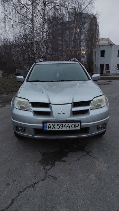 Продам Mitsubishi Outlender 1. 2008 год, 4×4 2.0