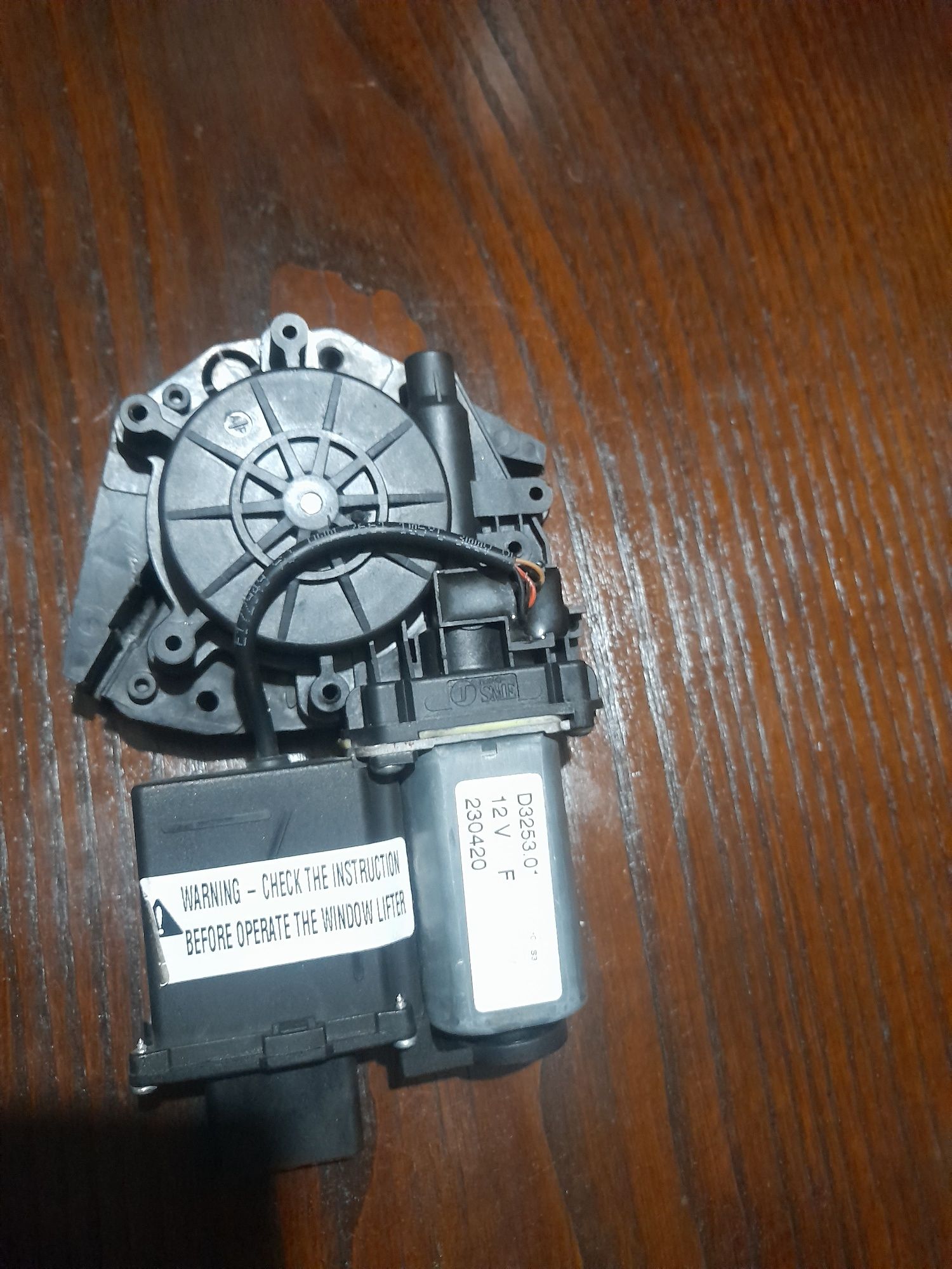 Motor elevador vidro xsara picasso frente esquerdo