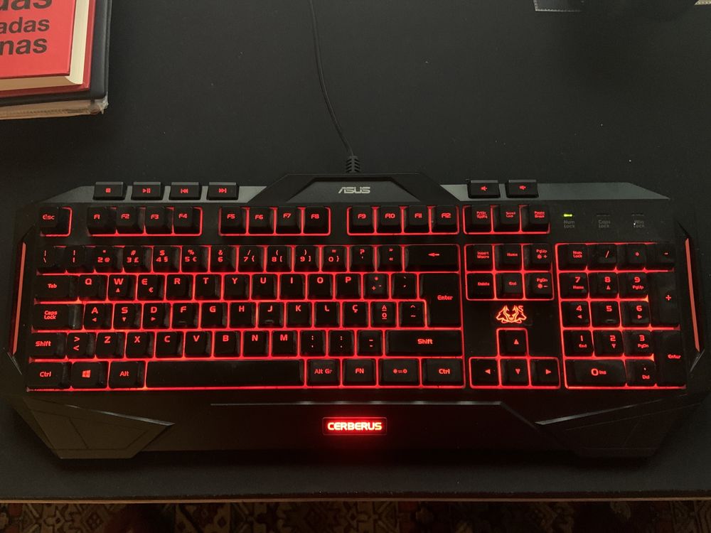 Teclado ASUS Cerberus