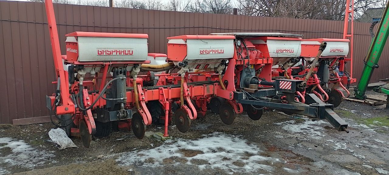 Сівалка Moschio Gaspardo MTR 8 ROWS з транспортним пристроєм