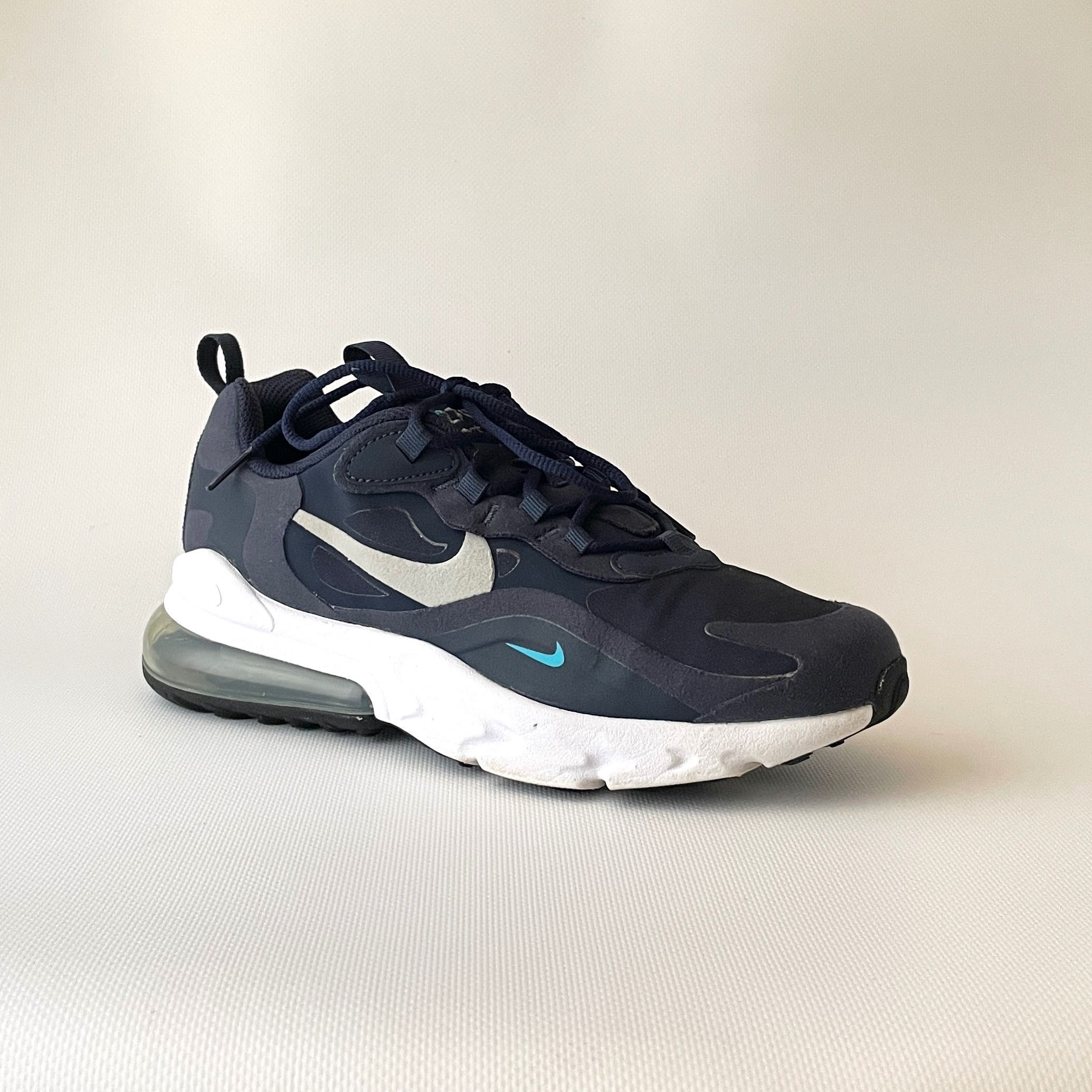 Кросівки Nike Air 270 React. CV9609-400