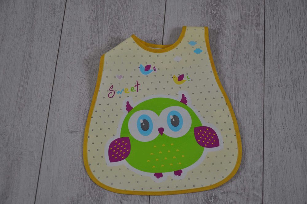 Zestaw 3 śliniaków wodoodpornych odpinana miseczka 3 szt