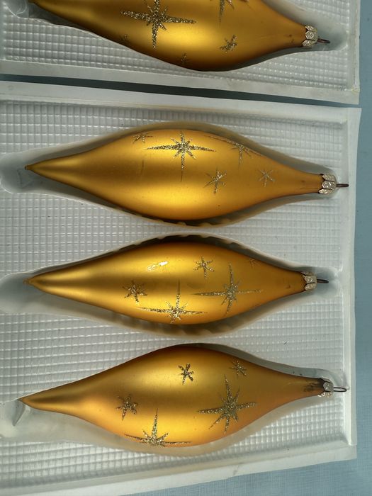 Złote sople z gwiazdkami ozdoby choinkowe świąteczne